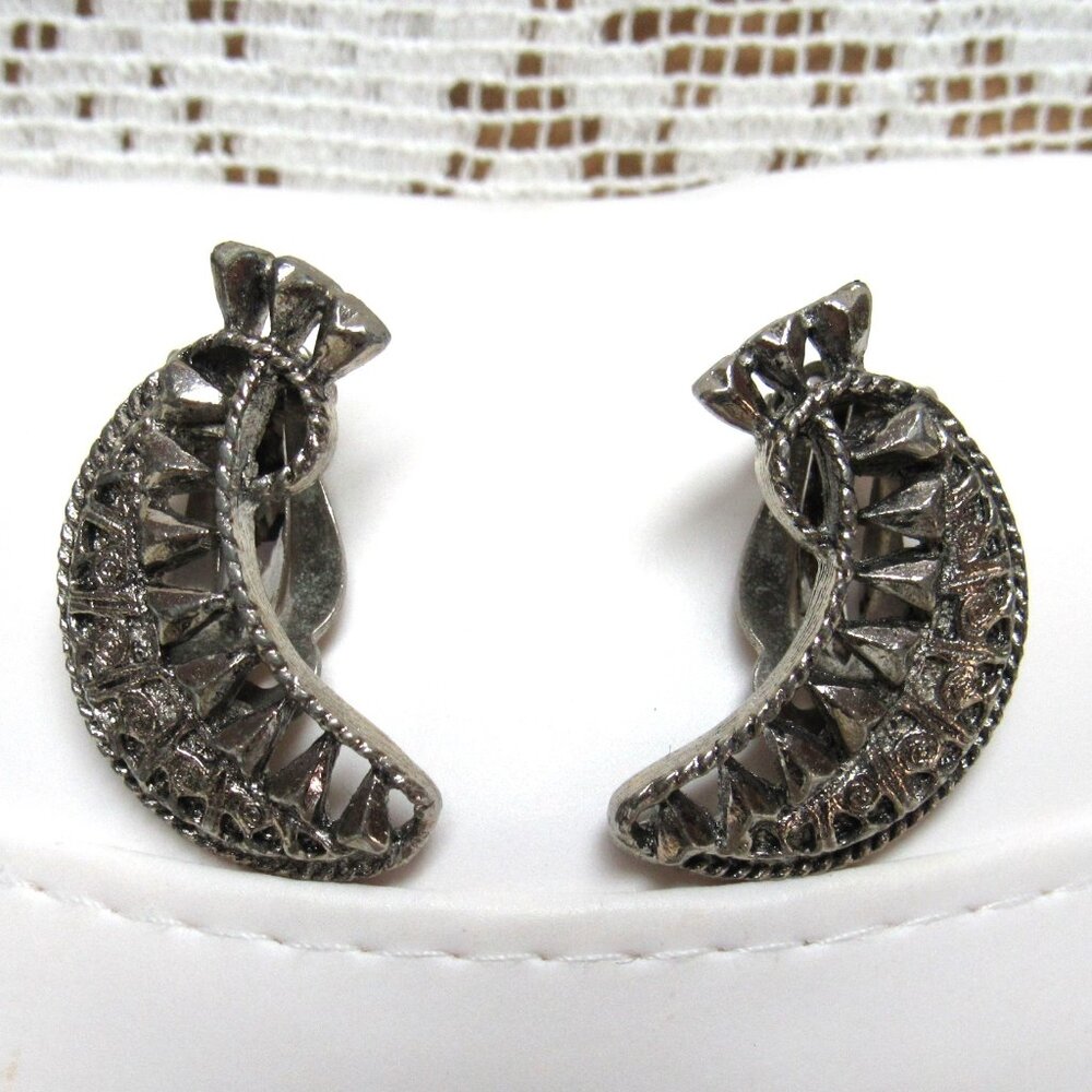 CELEBRITY Vintage Clip On EARRINGS Silvertone Crescent Shape Costume Jewelry